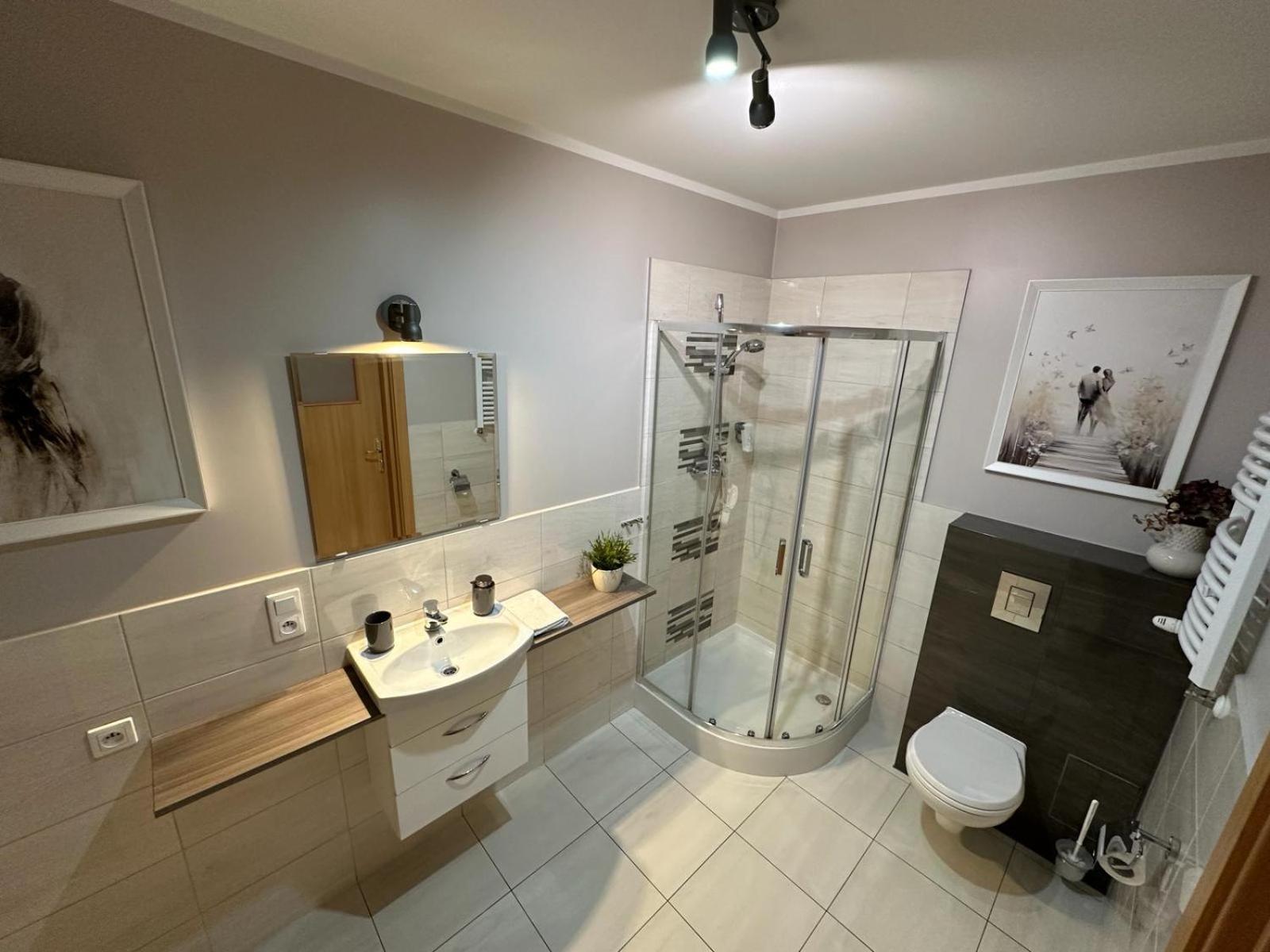 Apartamenty Edk Jelenia Gora Exterior photo